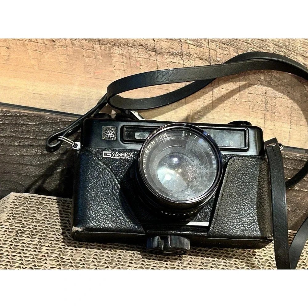 YASHICA ELECTRO 35‎ GT RANGEFINDER 1.7 Lens Film Camera Not Tested